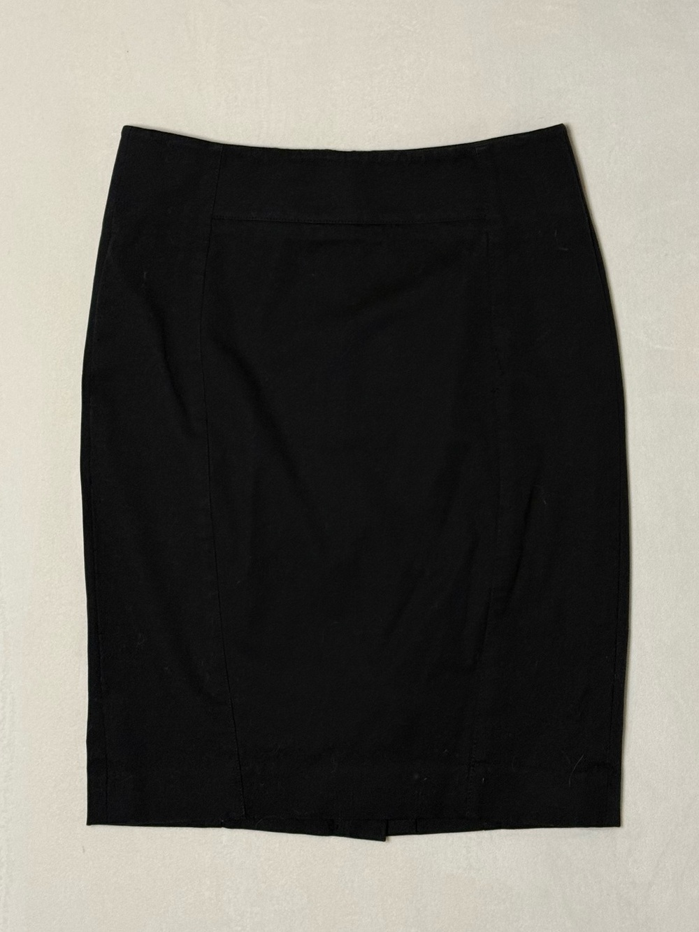 Ann Taylor Black Pencil Skirt - Sleek Tailored Silhouette